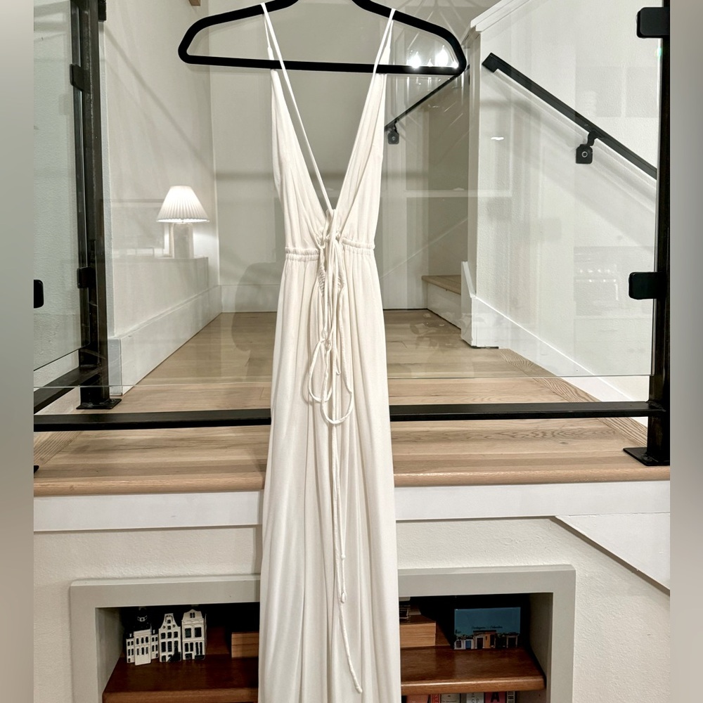 Indah, River Solid Triangle Plunge Dress, White, XS/S
